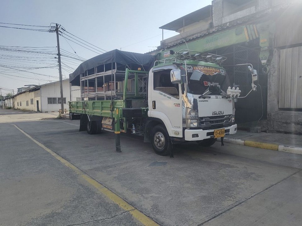 รถเฮี๊ยบบรรทุก