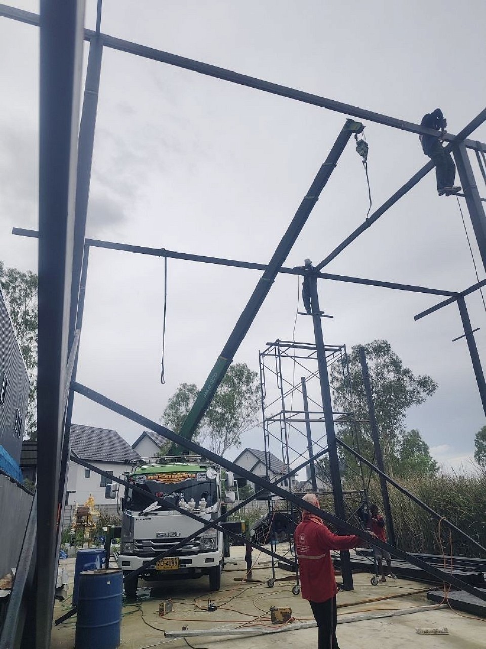 ยกติดตั้งโครงสร้าง
