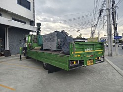 รถเฮี๊ยบขนย้ายเครื่องจักร